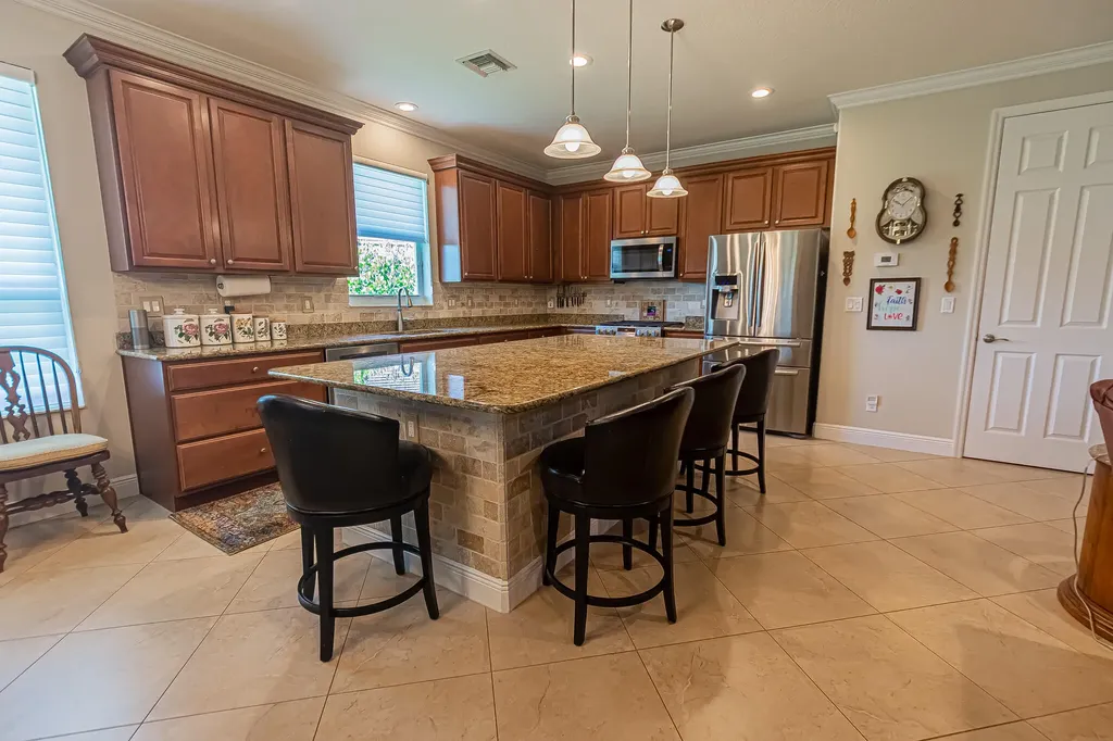 9612 SW Gum Tree Court Port St Lucie FL 34987