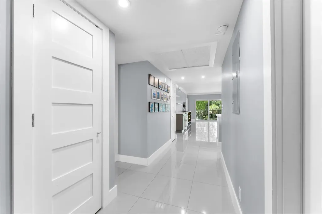 3200 N Palm Aire Drive Pompano Beach FL 33069