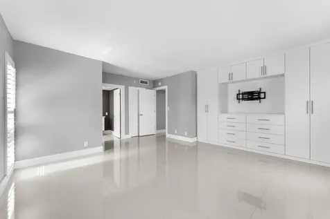 3200 N Palm Aire Drive Pompano Beach FL 33069