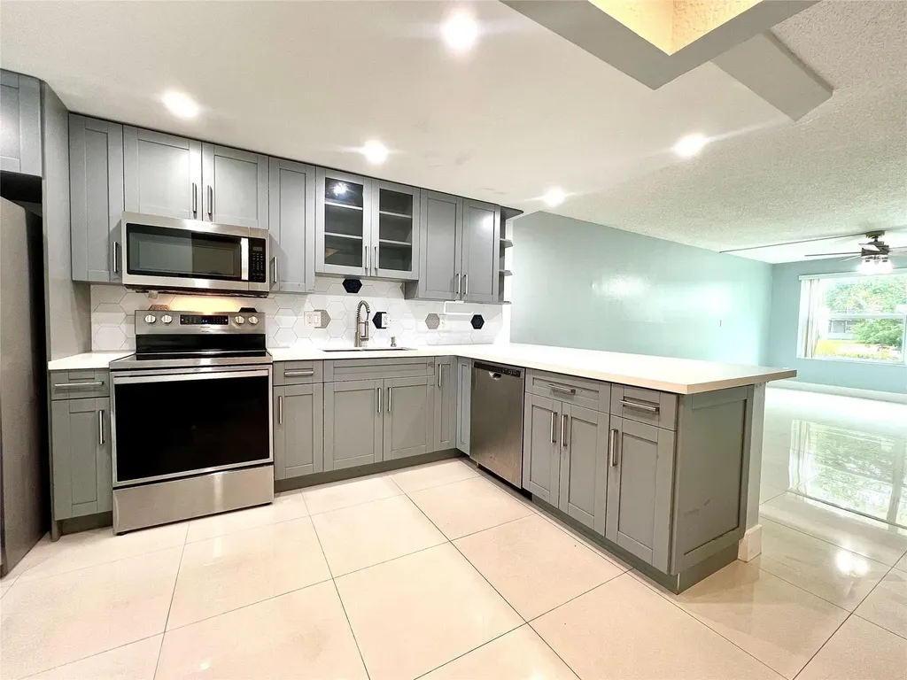 7450 NW 17th Street Plantation FL 33313