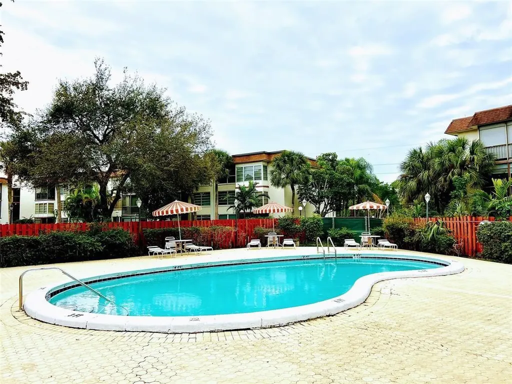 7450 NW 17th Street Plantation FL 33313