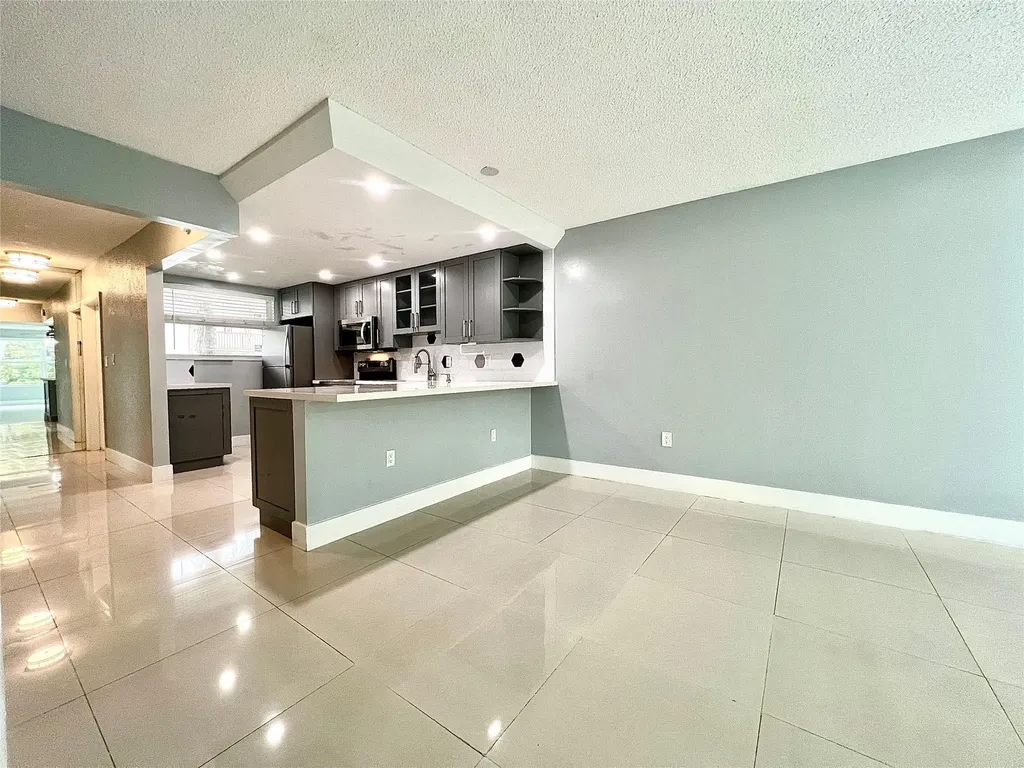7450 NW 17th Street Plantation FL 33313