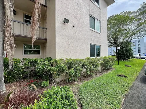 7450 NW 17th Street Plantation FL 33313