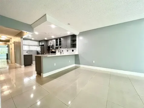 7450 NW 17th Street Plantation FL 33313
