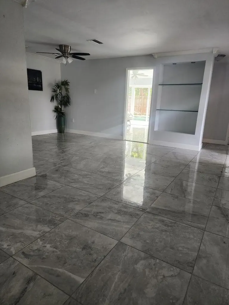 XX81 SW 16th Street Fort Lauderdale FL 33312