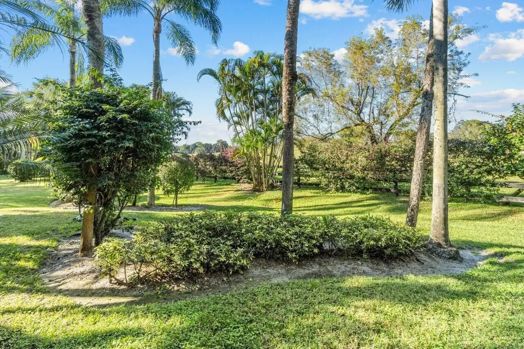 11223 Pond View Drive Wellington FL 33414