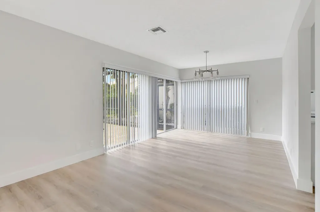 21391 Millbrook Court Boca Raton FL 33498