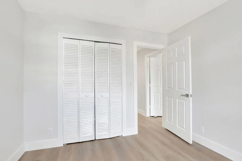 21391 Millbrook Court Boca Raton FL 33498