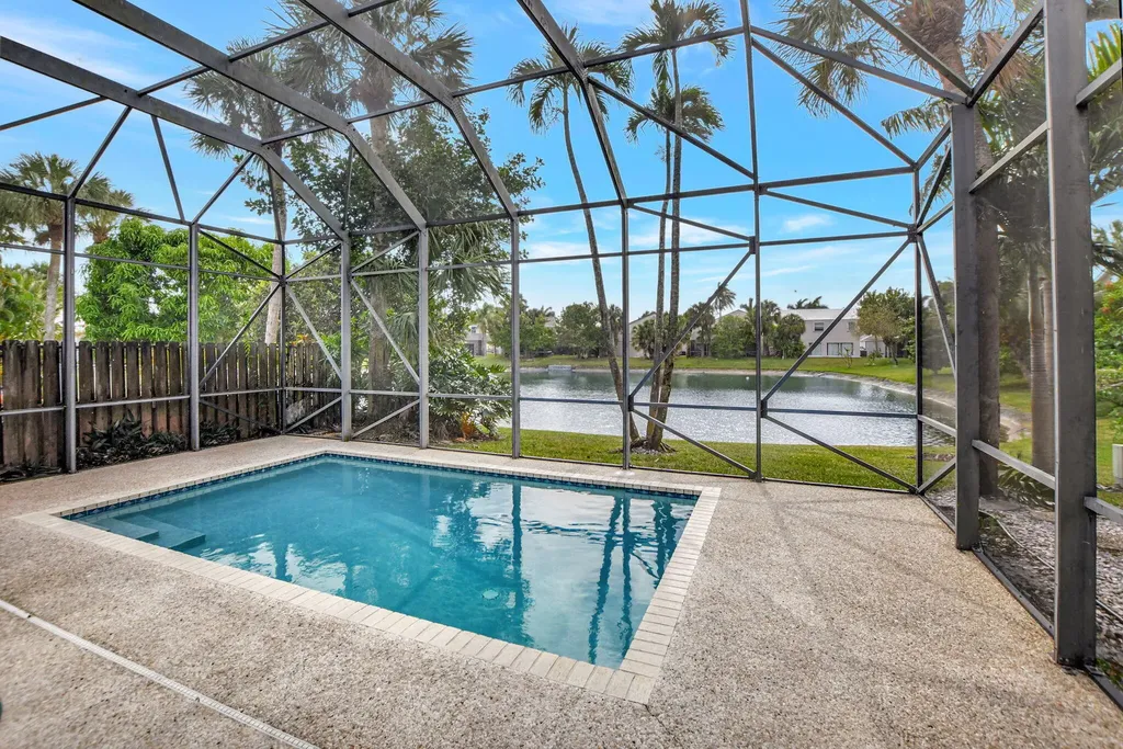 21391 Millbrook Court Boca Raton FL 33498