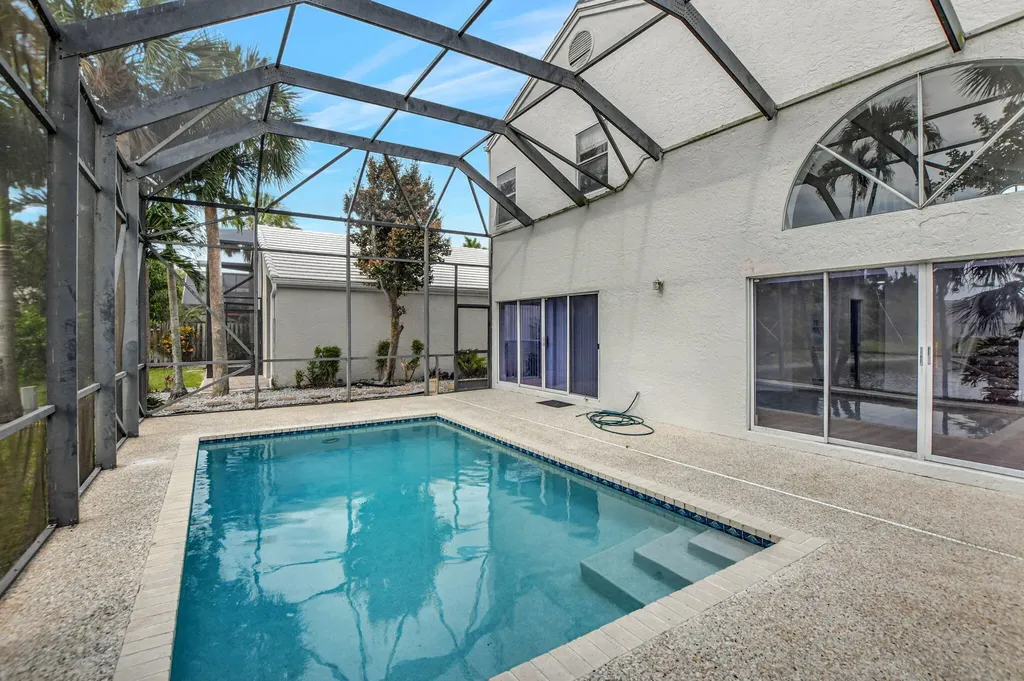 21391 Millbrook Court Boca Raton FL 33498