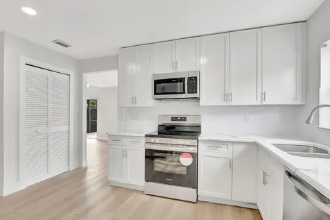 21391 Millbrook Court Boca Raton FL 33498