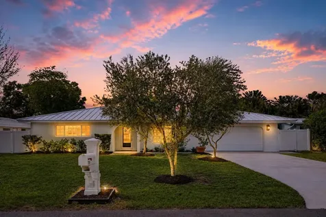 718 SW 27th Place Boynton Beach FL 33435