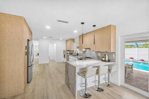718 SW 27th Place Boynton Beach FL 33435