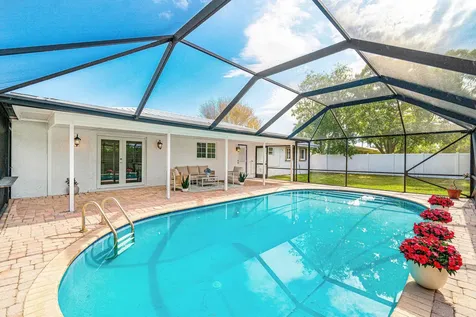718 SW 27th Place Boynton Beach FL 33435
