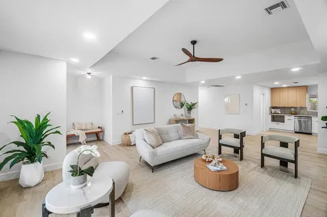 718 SW 27th Place Boynton Beach FL 33435