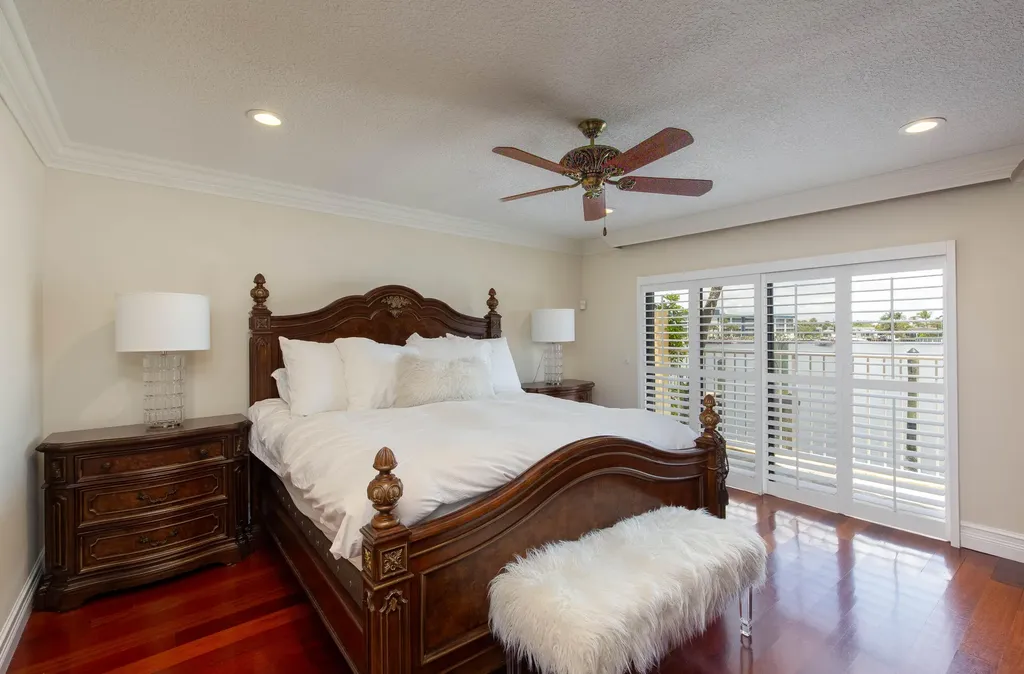 529 Pelican Way Delray Beach FL 33483