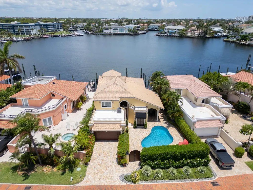 529 Pelican Way Delray Beach FL 33483