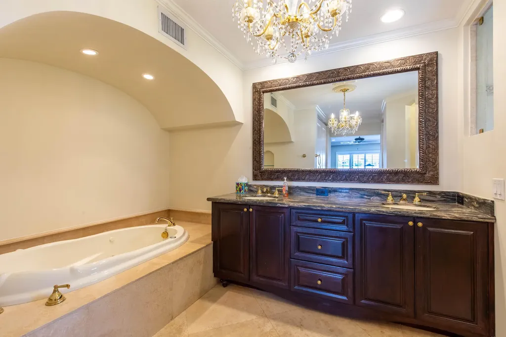 529 Pelican Way Delray Beach FL 33483
