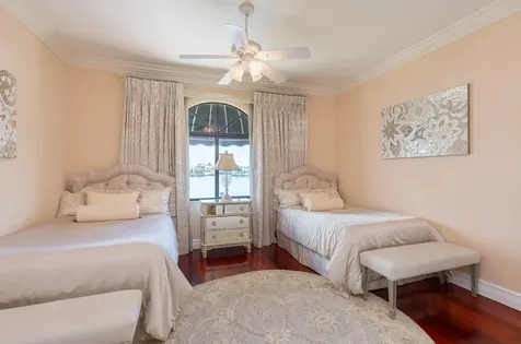 529 Pelican Way Delray Beach FL 33483