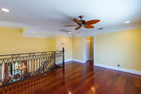 529 Pelican Way Delray Beach FL 33483