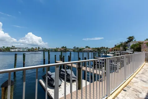 529 Pelican Way Delray Beach FL 33483