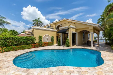 529 Pelican Way Delray Beach FL 33483