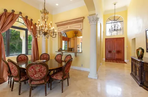 529 Pelican Way Delray Beach FL 33483