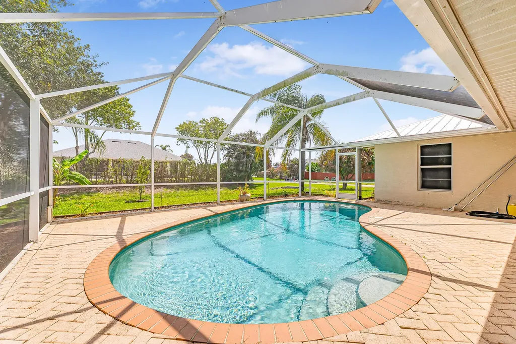 524 SE Nome Drive Port St Lucie FL 34984