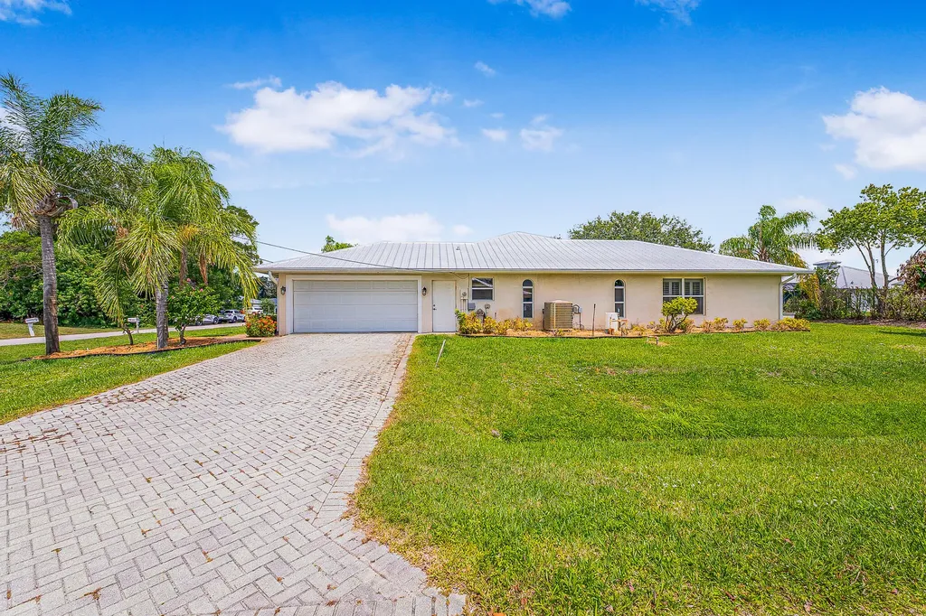 524 SE Nome Drive Port St Lucie FL 34984