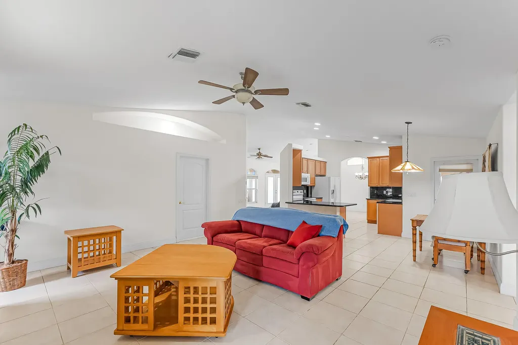 524 SE Nome Drive Port St Lucie FL 34984