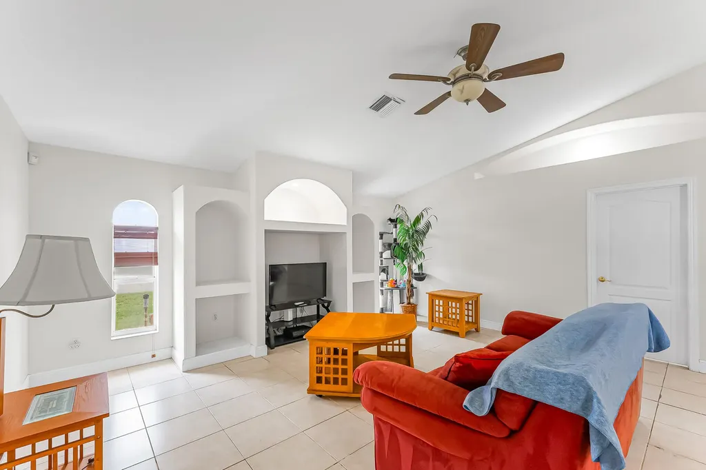 524 SE Nome Drive Port St Lucie FL 34984