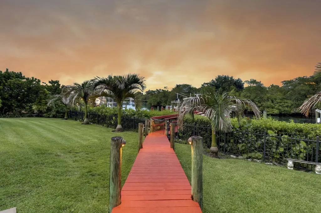 18989 SE Windward Island Lane Jupiter FL 33458