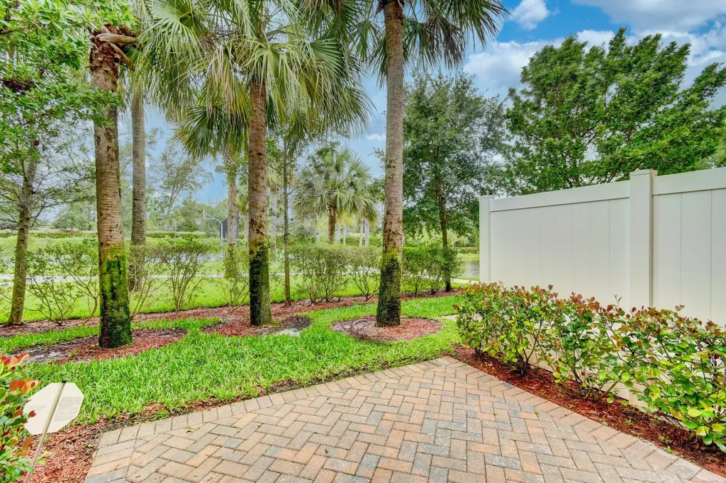5981 Monterra Club Drive Lake Worth FL 33463