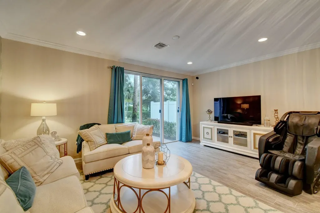 5981 Monterra Club Drive Lake Worth FL 33463