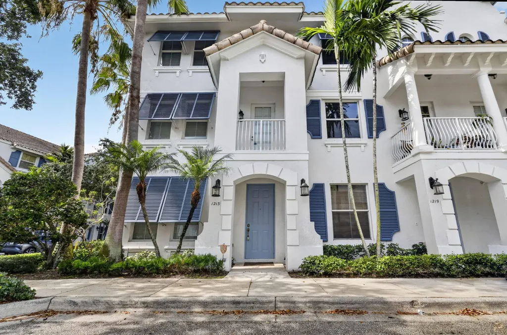 1213 Via Fatini Boynton Beach FL 33426