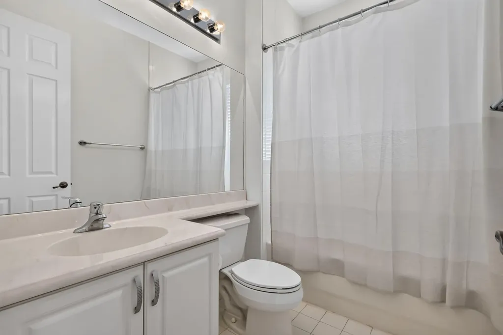 1213 Via Fatini Boynton Beach FL 33426
