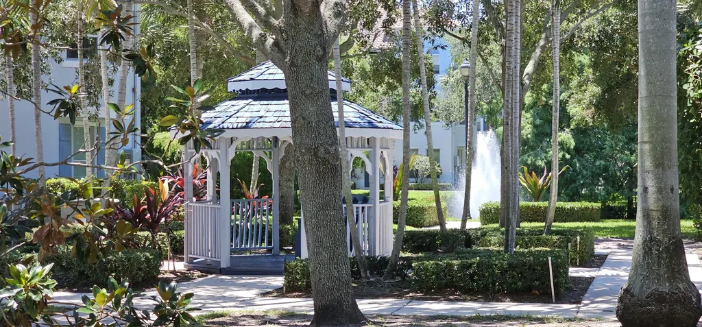 1213 Via Fatini Boynton Beach FL 33426
