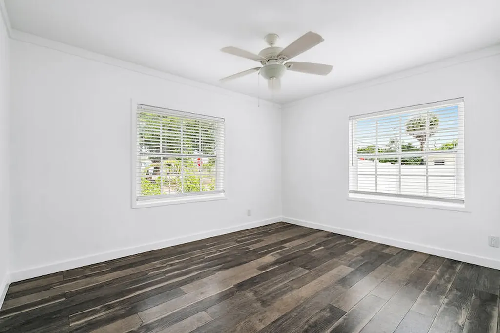 4615 Garden Avenue West Palm Beach FL 33405