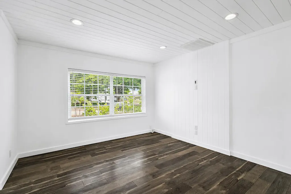 4615 Garden Avenue West Palm Beach FL 33405