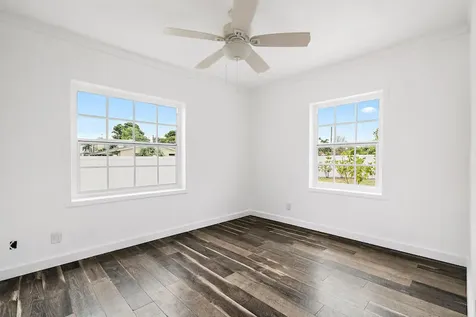 4615 Garden Avenue West Palm Beach FL 33405