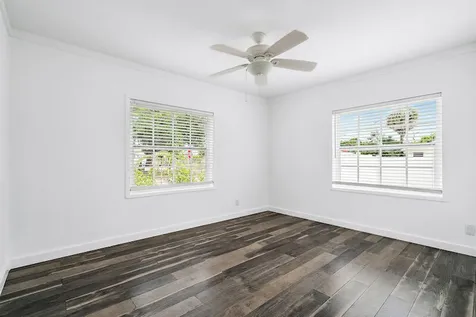 4615 Garden Avenue West Palm Beach FL 33405