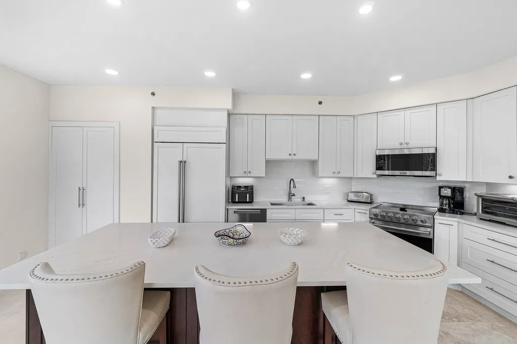 3720 S Ocean Boulevard Highland Beach FL 33487