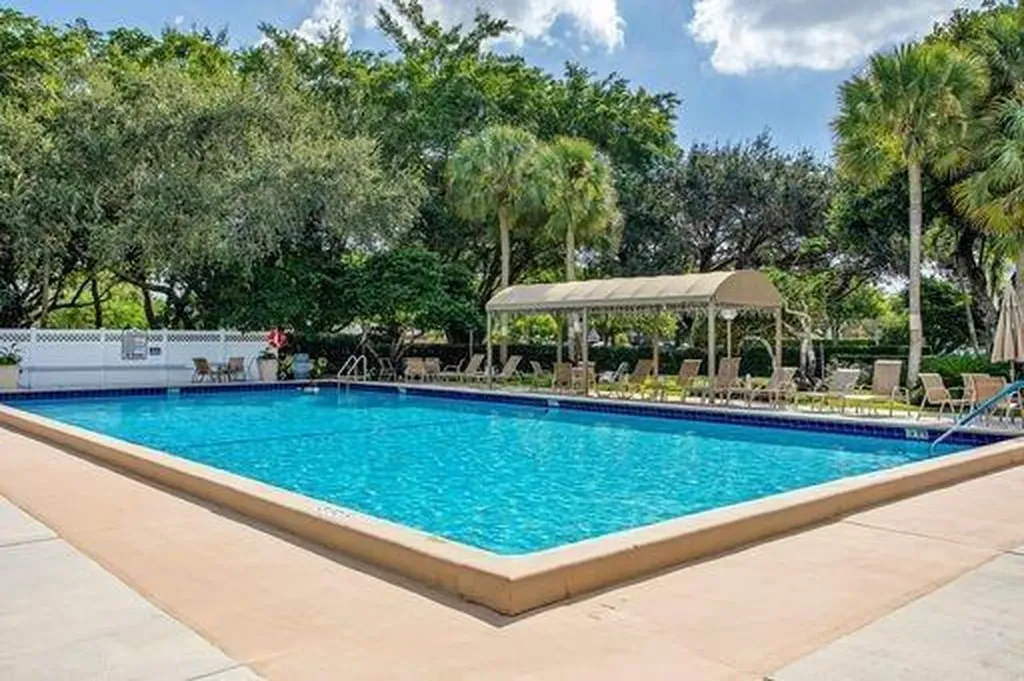 3503 Oaks Way Pompano Beach FL 33069