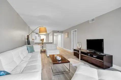 3503 Oaks Way Pompano Beach FL 33069