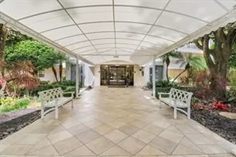 3503 Oaks Way Pompano Beach FL 33069