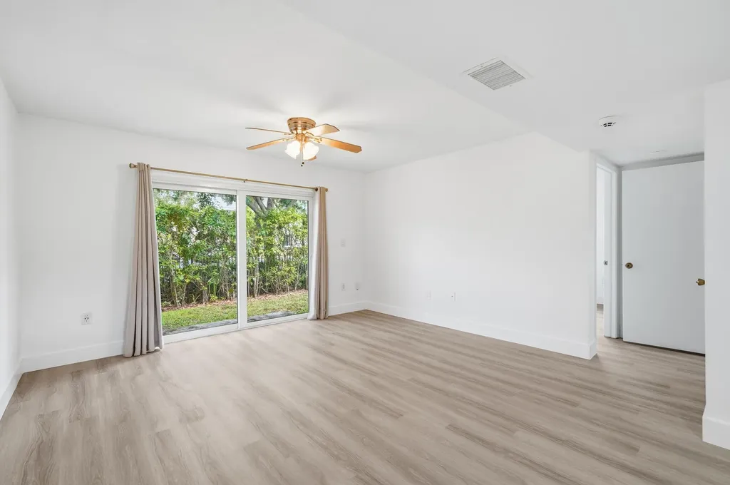 3832 NW 90th Avenue Sunrise FL 33351