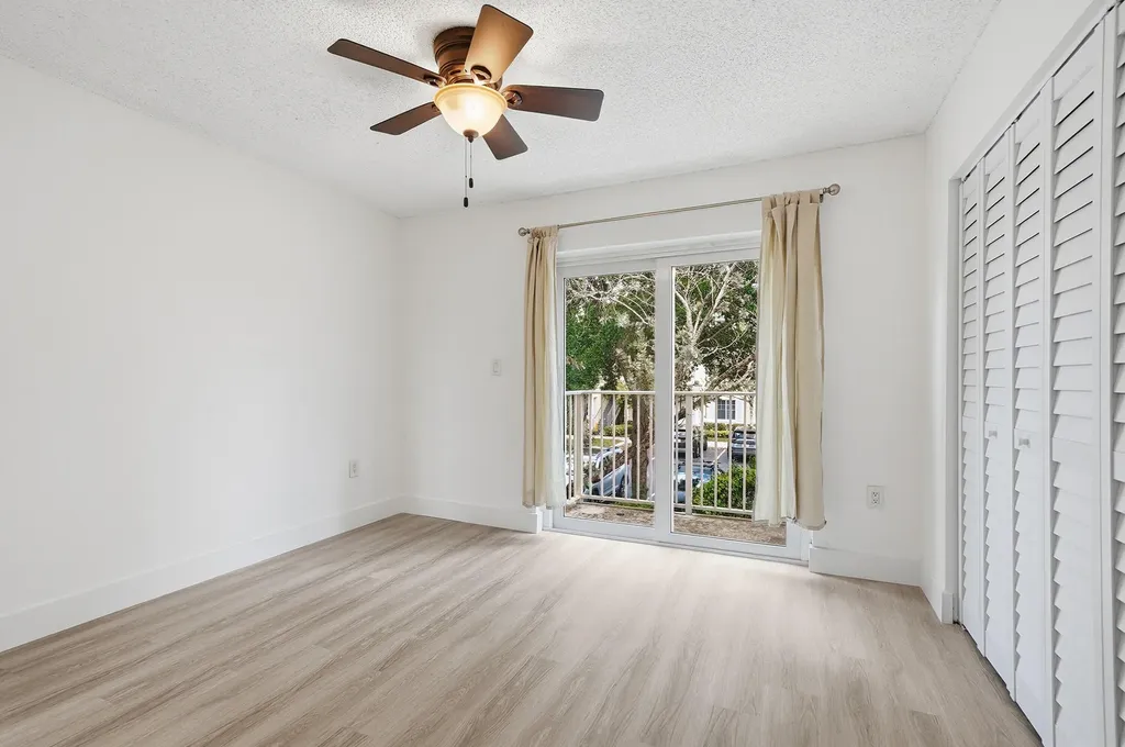 3832 NW 90th Avenue Sunrise FL 33351