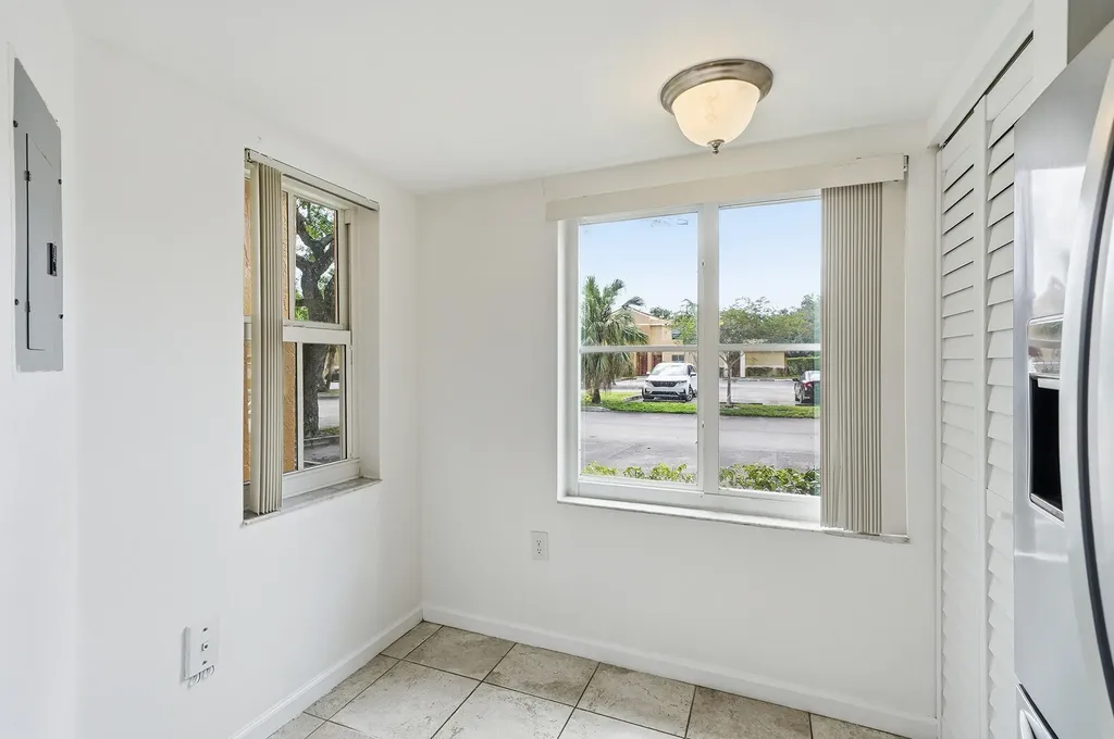 3832 NW 90th Avenue Sunrise FL 33351
