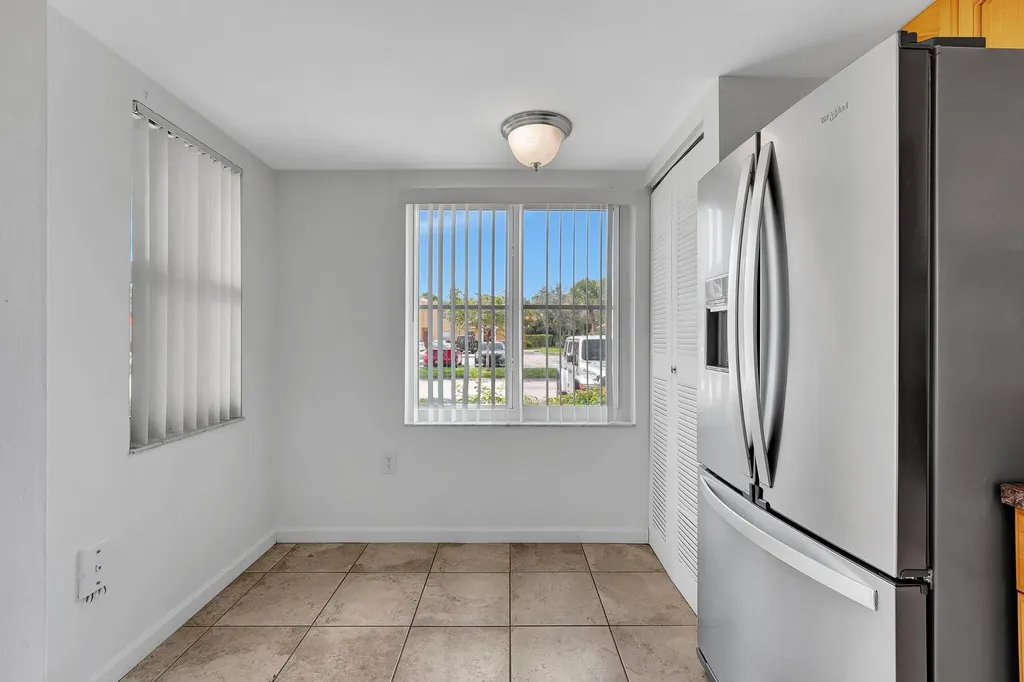 3832 NW 90th Avenue Sunrise FL 33351