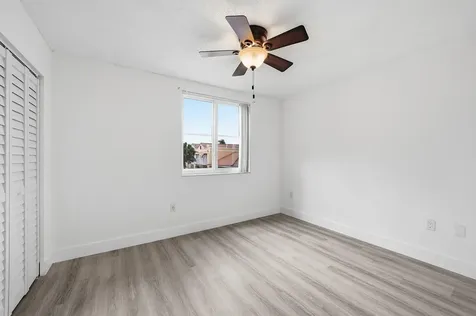 3832 NW 90th Avenue Sunrise FL 33351